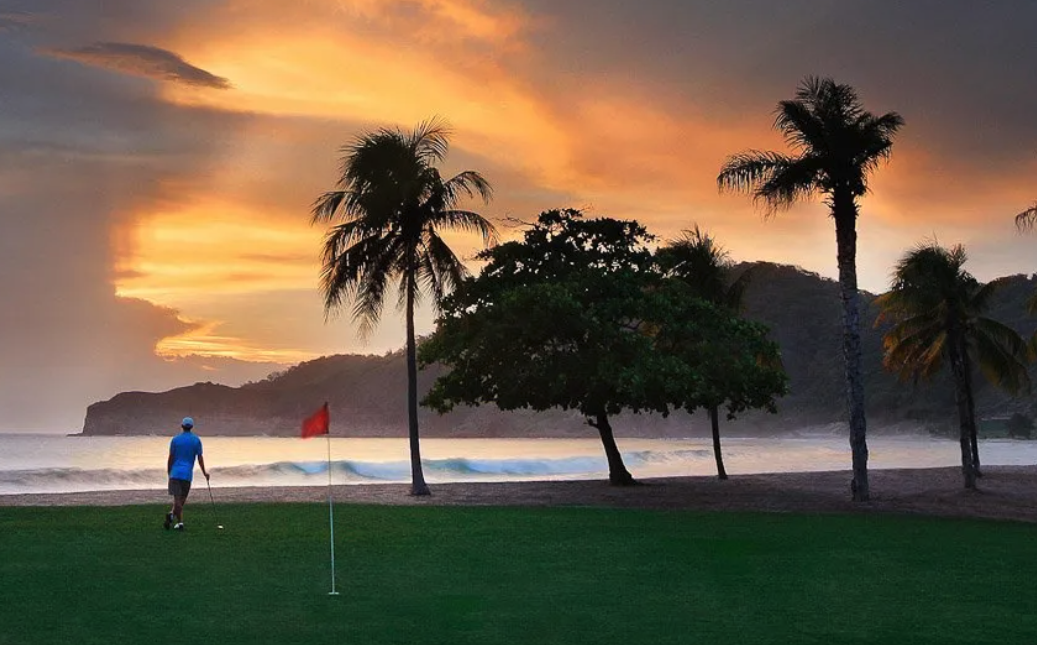 Golf course community lots